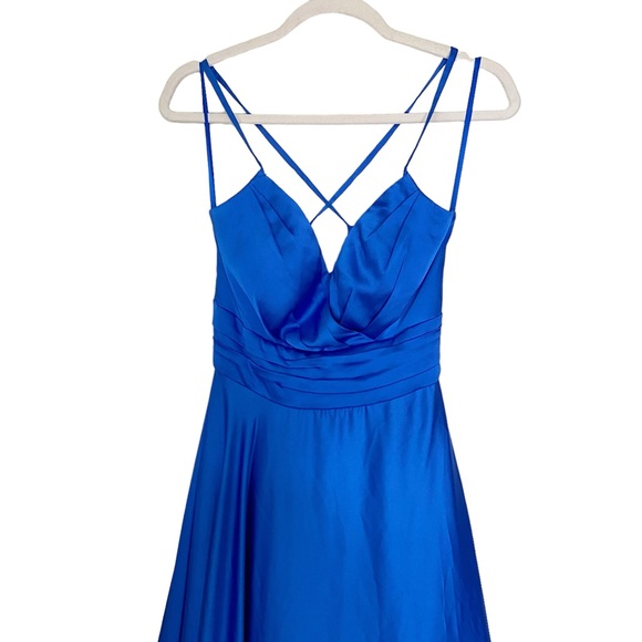 La Femme Royal Blue Satin Deep V-neck A-line Gown Formal Gown Prom Size 8 - Picture 3 of 7